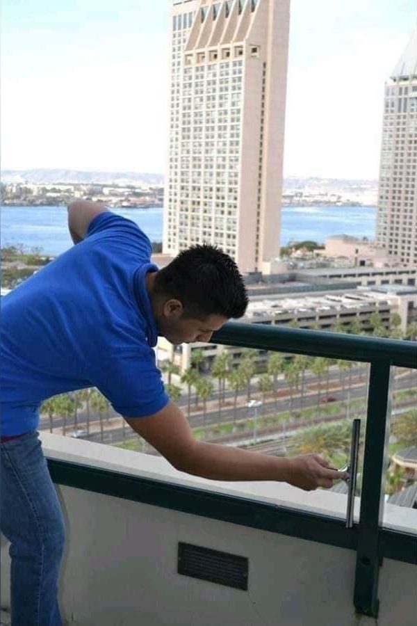 Best house cleaning in San Diego Deep house cleaning service in San Diego Affordable house cleaning in San Diego Professional house cleaning in San Diego Same day house cleaning service in San Diego House cleaning San Diego prices Exterior house cleaning in San Diego